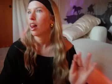 cam to cam sexiness with Girls streamers. Explore the newest collection of intense camshows from our capable horny hosts.