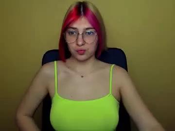 cam to cam sexiness with Girls streamers. Explore the newest collection of intense camshows from our capable horny hosts.