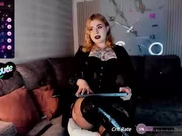 cam to cam sexiness with Girls streamers. Explore the newest collection of intense camshows from our capable horny hosts.