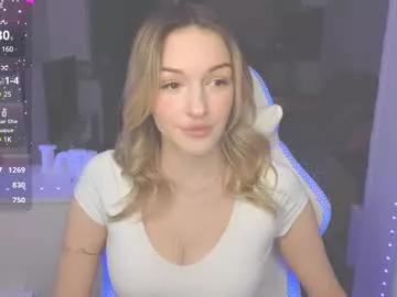cam to cam sexiness with Girls streamers. Explore the newest collection of intense camshows from our capable horny hosts.