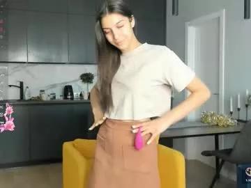 cam to cam sexiness with Girls streamers. Explore the newest collection of intense camshows from our capable horny hosts.