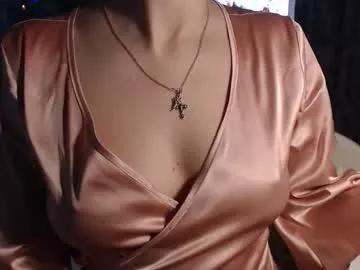 cam to cam sexiness with Girls streamers. Explore the newest collection of intense camshows from our capable horny hosts.