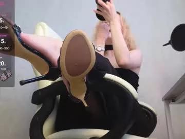 cam to cam sexiness with Girls streamers. Explore the newest collection of intense camshows from our capable horny hosts.