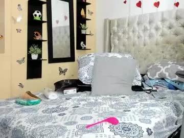 cam to cam sexiness with Girls streamers. Explore the newest collection of intense camshows from our capable horny hosts.