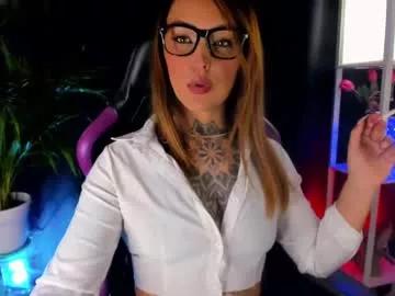 cam to cam sexiness with Girls streamers. Explore the newest collection of intense camshows from our capable horny hosts.