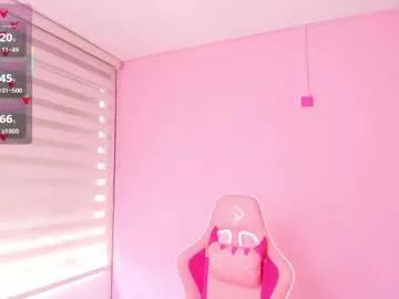 cam to cam sexiness with Girls streamers. Explore the newest collection of intense camshows from our capable horny hosts.