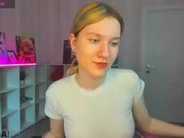 cam to cam sexiness with Girls streamers. Explore the newest collection of intense camshows from our capable horny hosts.