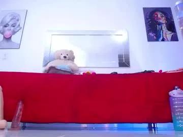 cam to cam sexiness with Girls streamers. Explore the newest collection of intense camshows from our capable horny hosts.