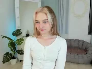cam to cam sexiness with Girls streamers. Explore the newest collection of intense camshows from our capable horny hosts.