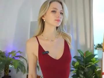 cam to cam sexiness with Girls streamers. Explore the newest collection of intense camshows from our capable horny hosts.
