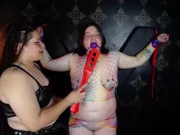 cam to cam sexiness with Girls streamers. Explore the newest collection of intense camshows from our capable horny hosts.