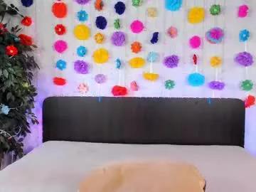 cam to cam sexiness with Girls streamers. Explore the newest collection of intense camshows from our capable horny hosts.