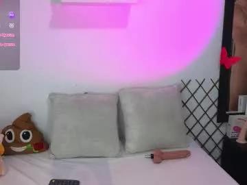 cam to cam sexiness with Girls streamers. Explore the newest collection of intense camshows from our capable horny hosts.