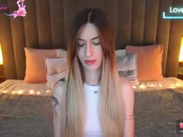 cam to cam sexiness with Girls streamers. Explore the newest collection of intense camshows from our capable horny hosts.