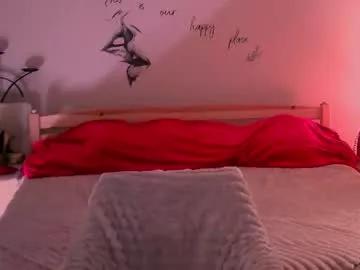 cam to cam sexiness with Girls streamers. Explore the newest collection of intense camshows from our capable horny hosts.