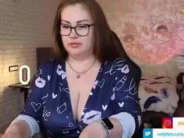 cam to cam sexiness with Girls streamers. Explore the newest collection of intense camshows from our capable horny hosts.