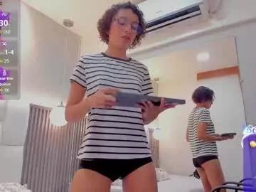 cam to cam sexiness with Girls streamers. Explore the newest collection of intense camshows from our capable horny hosts.