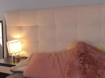 cam to cam sexiness with Girls streamers. Explore the newest collection of intense camshows from our capable horny hosts.