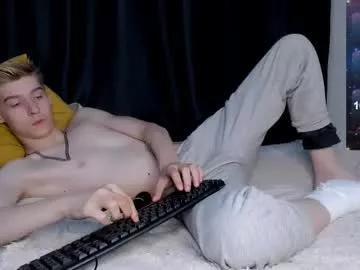 cam to cam sexiness with Girls streamers. Explore the newest collection of intense camshows from our capable horny hosts.