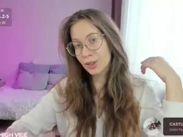 cam to cam sexiness with Girls streamers. Explore the newest collection of intense camshows from our capable horny hosts.