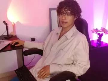 cam to cam sexiness with Girls streamers. Explore the newest collection of intense camshows from our capable horny hosts.