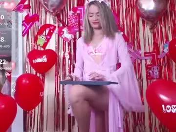 cam to cam sexiness with Girls streamers. Explore the newest collection of intense camshows from our capable horny hosts.