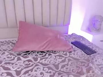cam to cam sexiness with Girls streamers. Explore the newest collection of intense camshows from our capable horny hosts.
