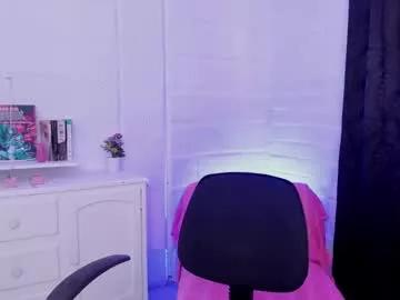 cam to cam sexiness with Girls streamers. Explore the newest collection of intense camshows from our capable horny hosts.