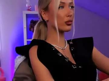cam to cam sexiness with Girls streamers. Explore the newest collection of intense camshows from our capable horny hosts.