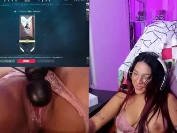 cam to cam sexiness with Girls streamers. Explore the newest collection of intense camshows from our capable horny hosts.
