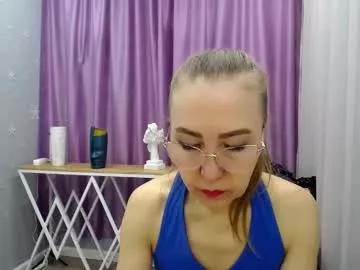 cam to cam sexiness with Girls streamers. Explore the newest collection of intense camshows from our capable horny hosts.