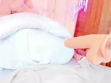 cam to cam sexiness with Girls streamers. Explore the newest collection of intense camshows from our capable horny hosts.