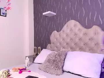 cam to cam sexiness with Girls streamers. Explore the newest collection of intense camshows from our capable horny hosts.