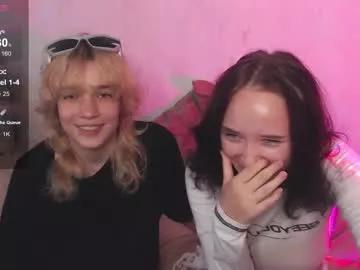 cam to cam sexiness with Girls streamers. Explore the newest collection of intense camshows from our capable horny hosts.