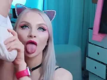 cam to cam sexiness with Girls streamers. Explore the newest collection of intense camshows from our capable horny hosts.