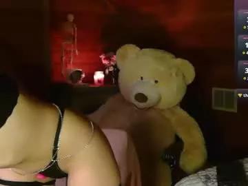 cam to cam sexiness with Girls streamers. Explore the newest collection of intense camshows from our capable horny hosts.
