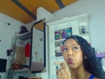 roxxi_queen from Chaturbate is Freechat