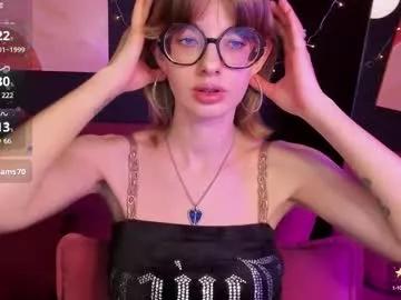 cam to cam sexiness with Girls streamers. Explore the newest collection of intense camshows from our capable horny hosts.