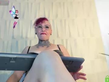 cam to cam sexiness with Girls streamers. Explore the newest collection of intense camshows from our capable horny hosts.