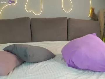 cam to cam sexiness with Girls streamers. Explore the newest collection of intense camshows from our capable horny hosts.