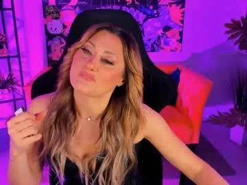 cam to cam sexiness with Girls streamers. Explore the newest collection of intense camshows from our capable horny hosts.