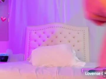 cam to cam sexiness with Girls streamers. Explore the newest collection of intense camshows from our capable horny hosts.