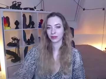 cam to cam sexiness with Girls streamers. Explore the newest collection of intense camshows from our capable horny hosts.
