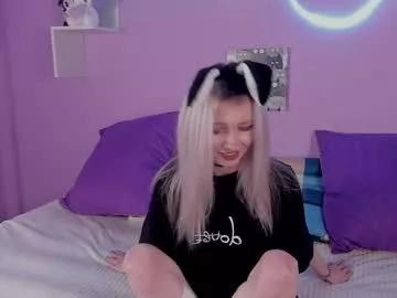 cam to cam sexiness with Girls streamers. Explore the newest collection of intense camshows from our capable horny hosts.