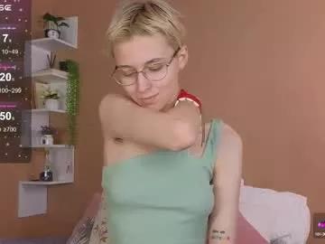 cam to cam sexiness with Girls streamers. Explore the newest collection of intense camshows from our capable horny hosts.