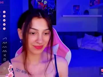 cam to cam sexiness with Girls streamers. Explore the newest collection of intense camshows from our capable horny hosts.