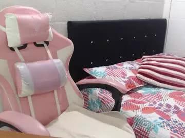 cam to cam sexiness with Girls streamers. Explore the newest collection of intense camshows from our capable horny hosts.