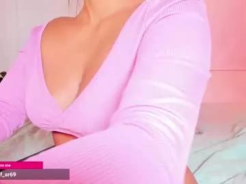cam to cam sexiness with Girls streamers. Explore the newest collection of intense camshows from our capable horny hosts.