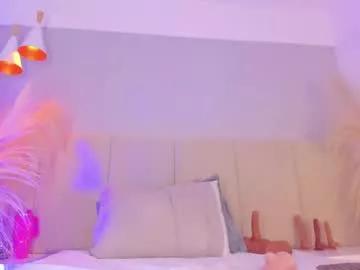 cam to cam sexiness with Girls streamers. Explore the newest collection of intense camshows from our capable horny hosts.