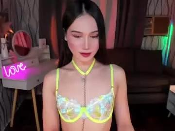 cam to cam sexiness with Girls streamers. Explore the newest collection of intense camshows from our capable horny hosts.